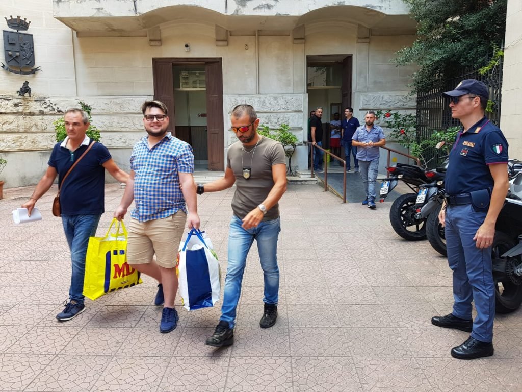 DETTAGLI E FOTO - Messina, operazione “Tunnel”. Eseguite dalla Polizia di Stato 12 misure cautelari 28 WhatsApp Image 2019 07 19 at 09.02.37 1