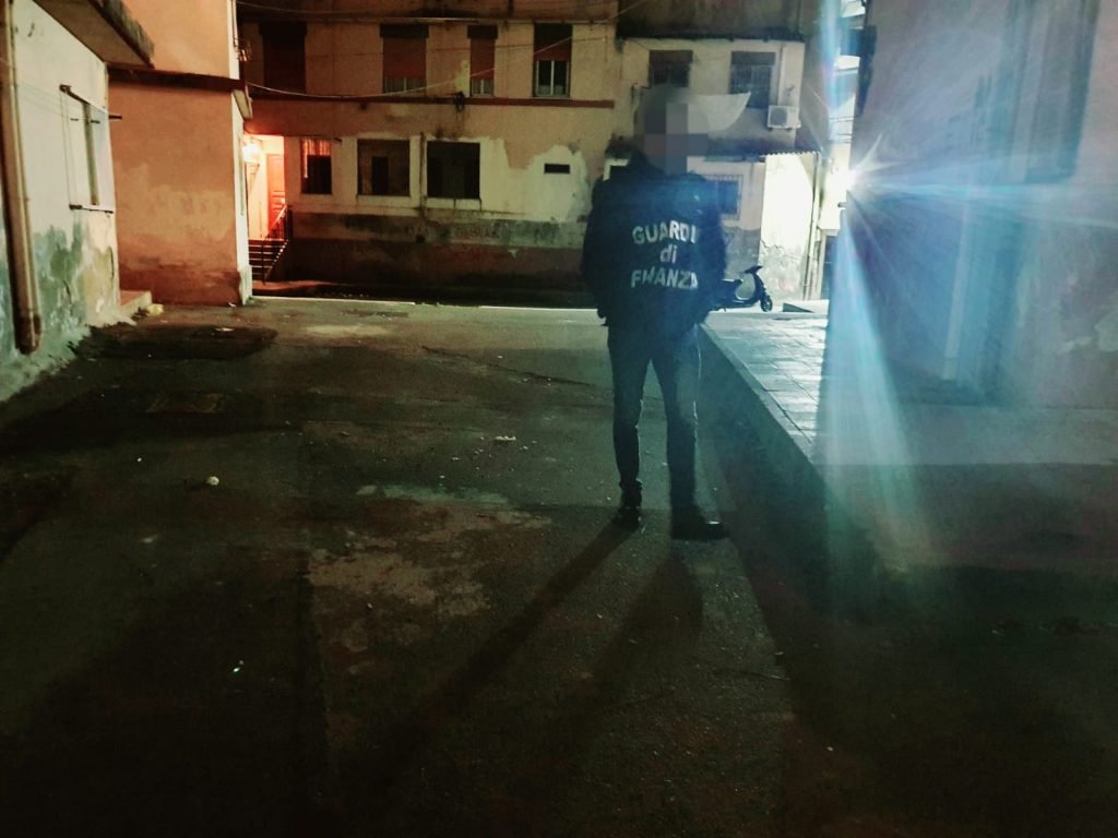 MESSINA - SCOPERTO SUPERMARKET DELLA DROGA SGOMINATA ORGANIZZAZIONE NARCOTRAFFICANTE TRA LA CALABRIA E LA SICILIA. MISURE CAUTELARI NEI CONFRONTI DI 11 PERSONE 2 IMG 20200225 WA0035