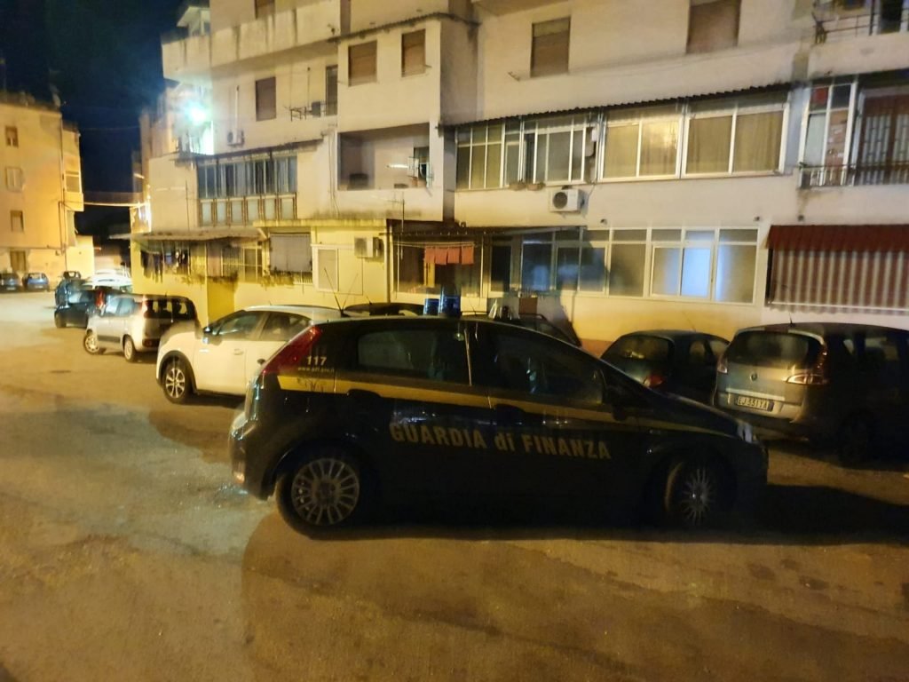 MESSINA - SCOPERTO SUPERMARKET DELLA DROGA SGOMINATA ORGANIZZAZIONE NARCOTRAFFICANTE TRA LA CALABRIA E LA SICILIA. MISURE CAUTELARI NEI CONFRONTI DI 11 PERSONE 6 IMG 20200225 WA0036