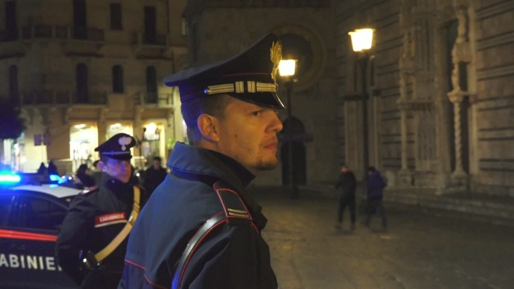 VIDEO - MOVIDA BLINDATA: Messina in un venerdì mai così calmo. Le Forze dell'Ordine presidiano la città 7 Still0222 00004