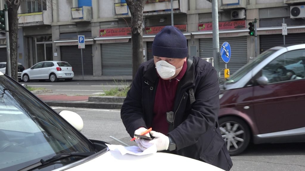 Messina ed il coronavirus: troppe auto per strada. Nonostante i controlli serrati. 18 00007.00 08 42 00.Immagine018