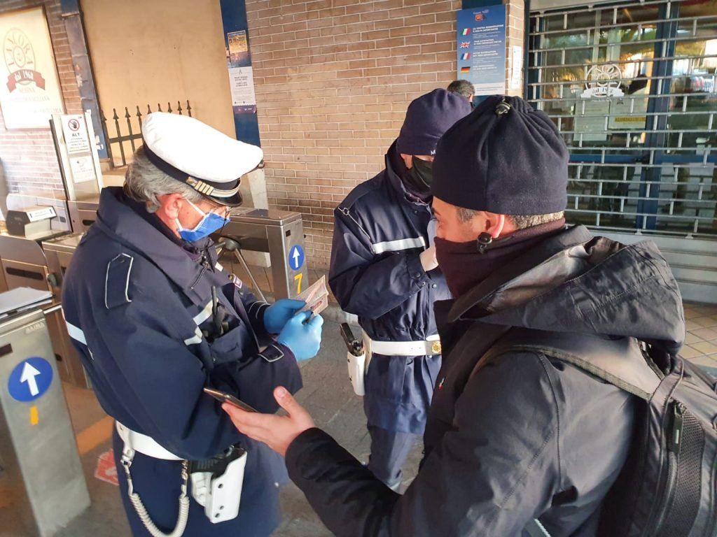 8 aprile ordinanza stretto 34 1