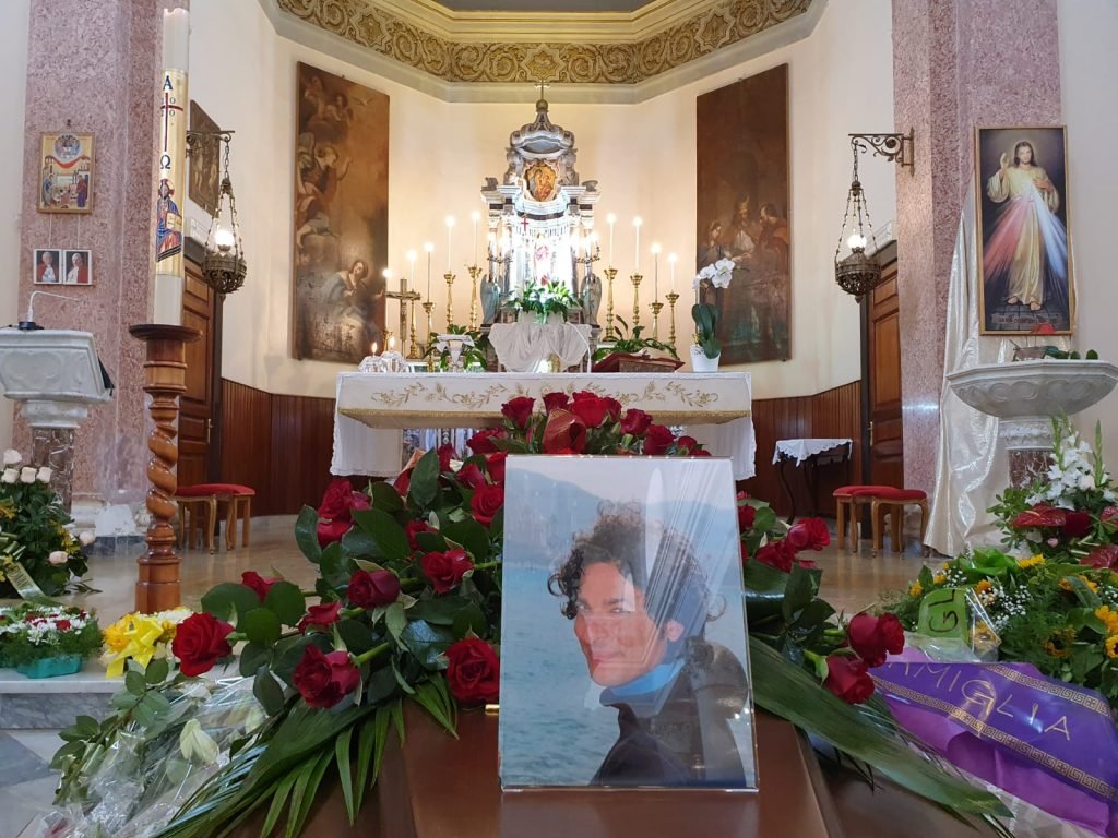 Ultimo saluto a Giuseppe Sanò. "Continua a difendere il tuo paese da lassù" 36 WhatsApp Image 2020 05 13 at 15.54.02 1