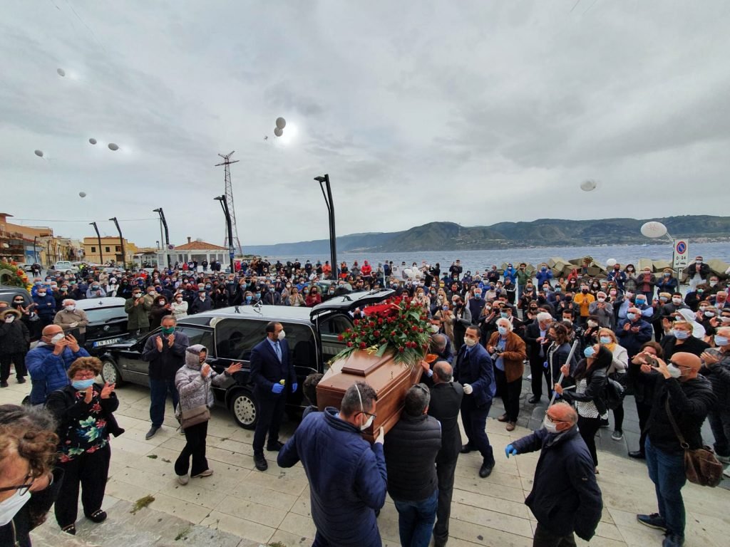 Ultimo saluto a Giuseppe Sanò. "Continua a difendere il tuo paese da lassù" 9 WhatsApp Image 2020 05 13 at 17.10.27